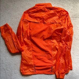 Lightweight soft-shell sporting jacket